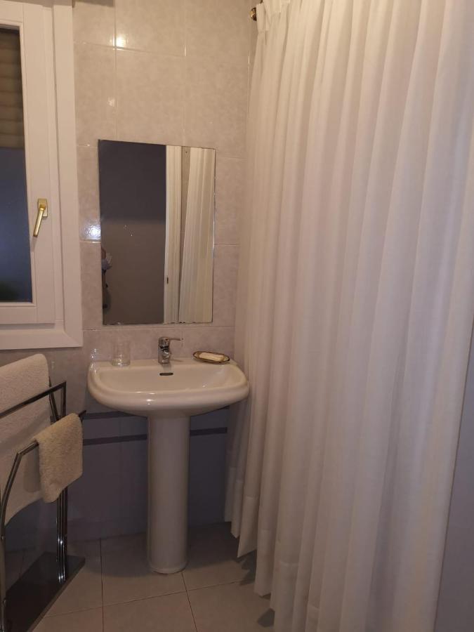 Habitacion Con Bano Privado En Bilbao Buitenkant foto
